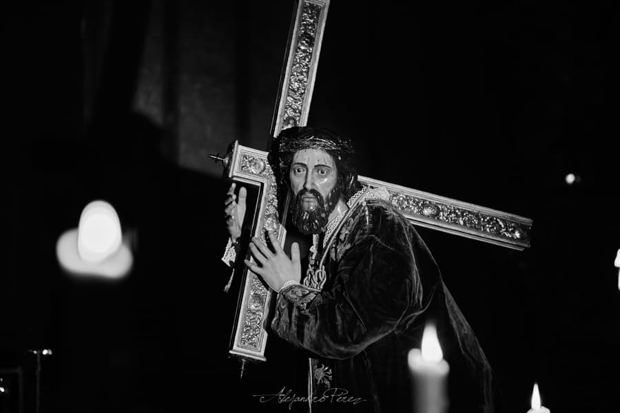 Cofrade — Blanco y Negro