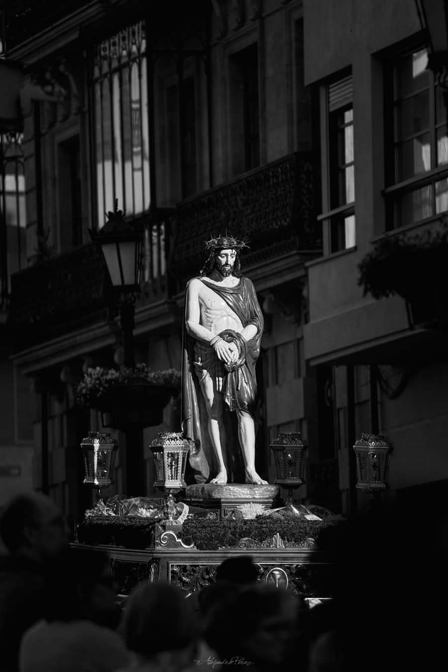 Cofrade — Blanco y Negro