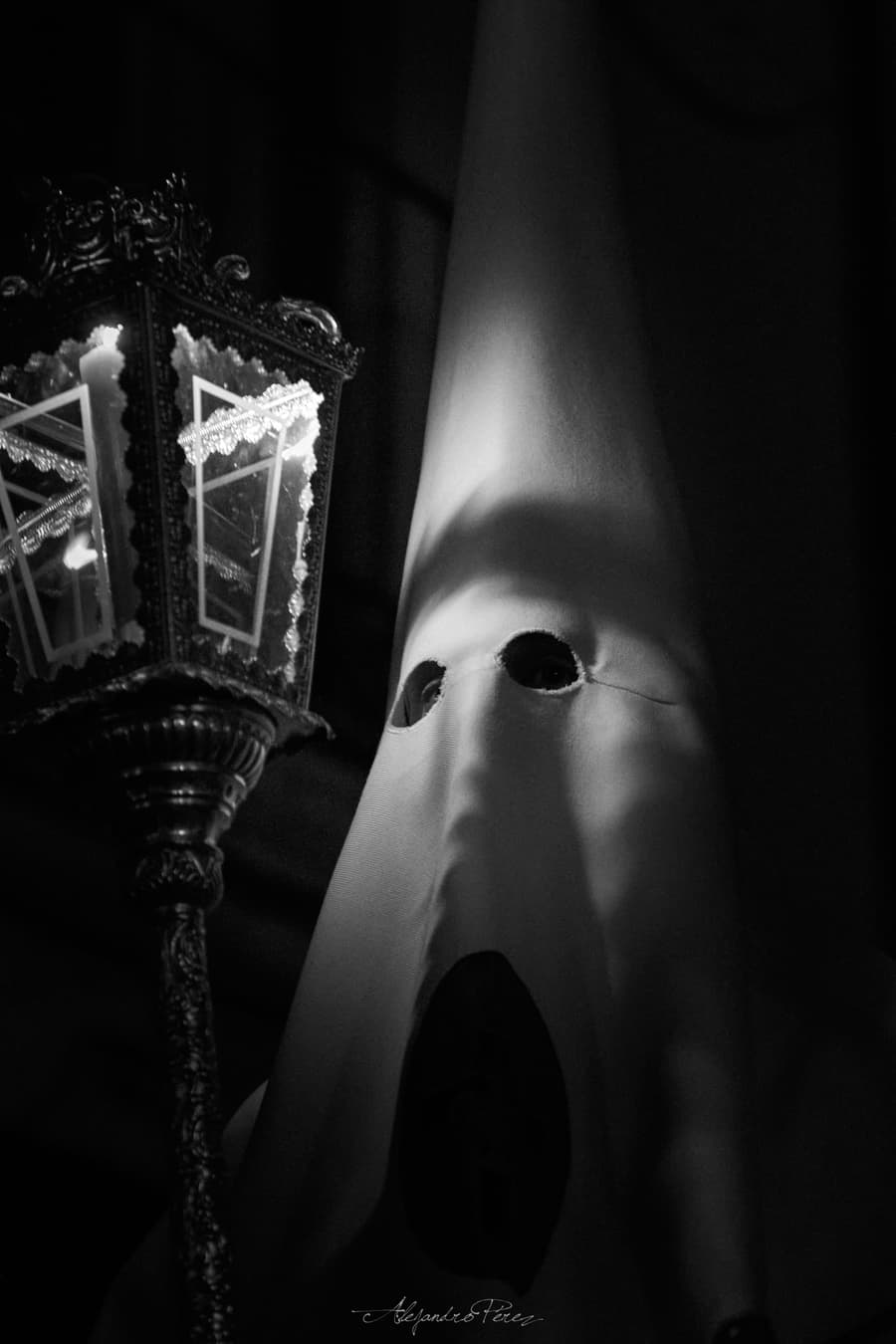 Cofrade — Blanco y Negro