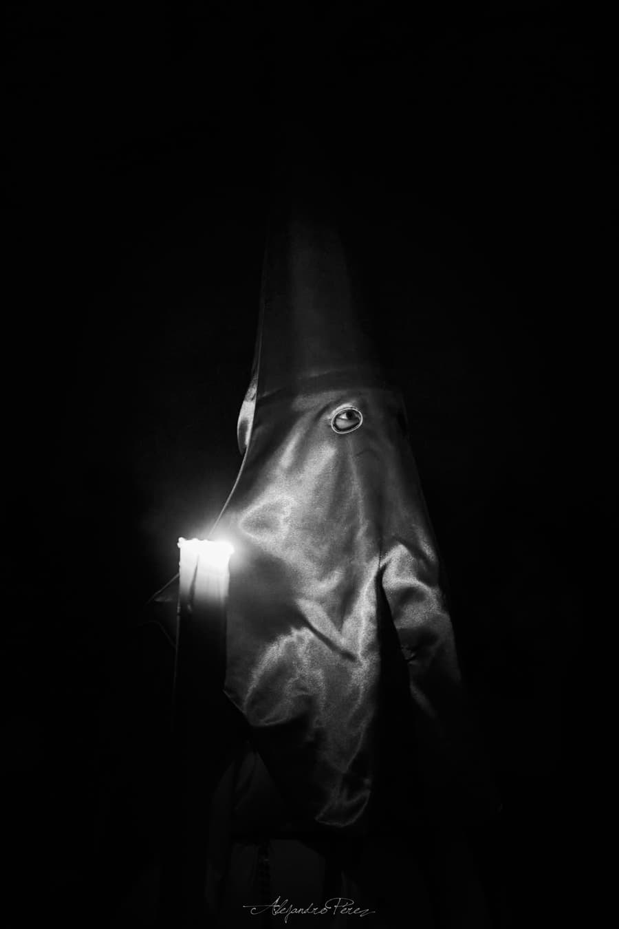 Cofrade — Blanco y Negro