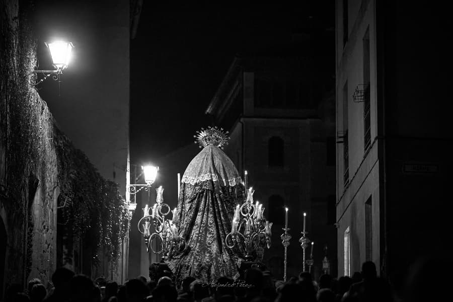 Cofrade — Blanco y Negro